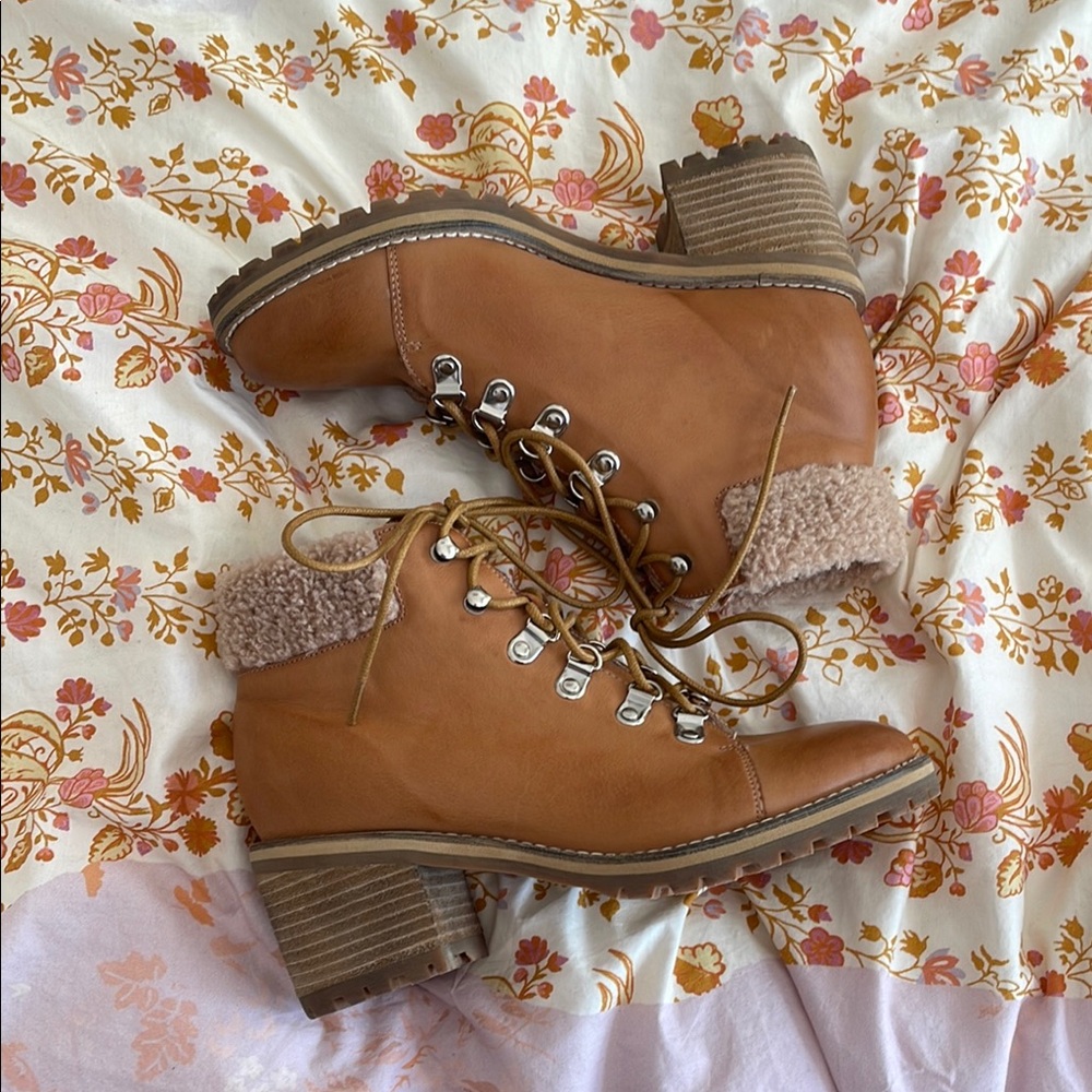 Women's Tan Lace-Up Ankle Boots (Silent D Brand F… - image 2